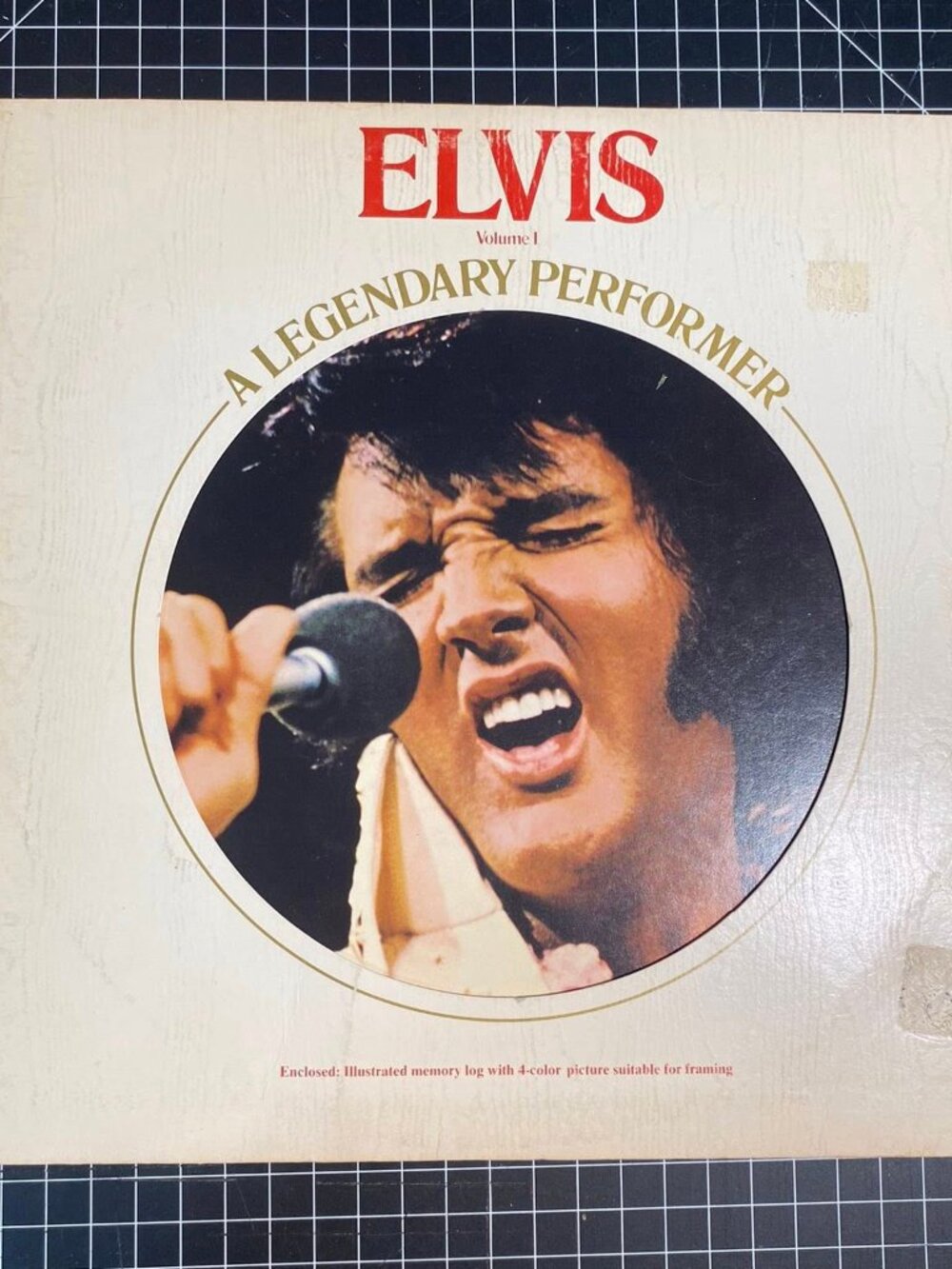 Elvis Presley Vol. 1 A Legendary Performer Vinyl LP 1973 CPL1-0341 Record Album
